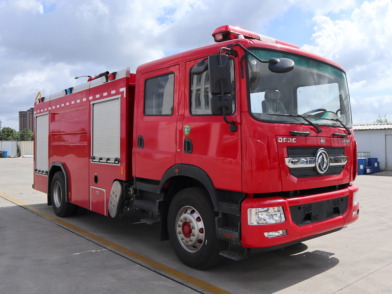 消防車(chē)，消防車(chē)廠(chǎng)家，泡沫消防車(chē)，楚勝汽車(chē)集團(tuán)