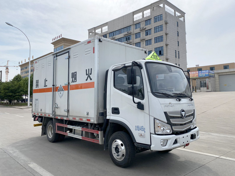 雜項(xiàng)危險(xiǎn)物品廂式運(yùn)輸車，運(yùn)輸車，運(yùn)輸車廠家，楚勝集團(tuán)
